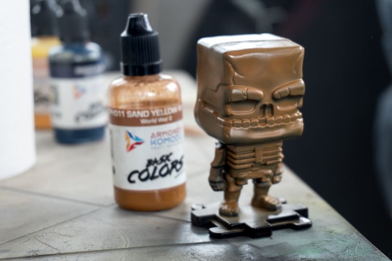 The base coat. Just a light coat of "sand yellow."