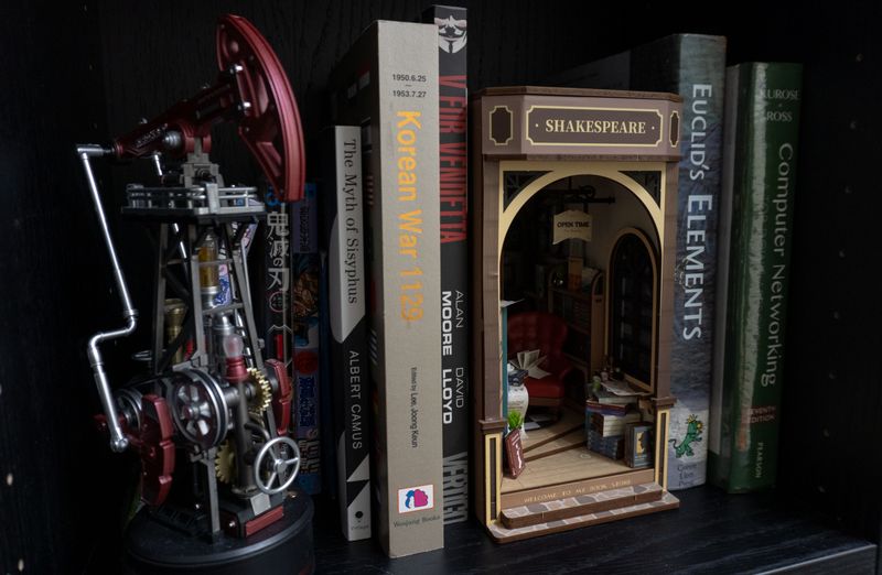 The book nook seen from the left, unlit.